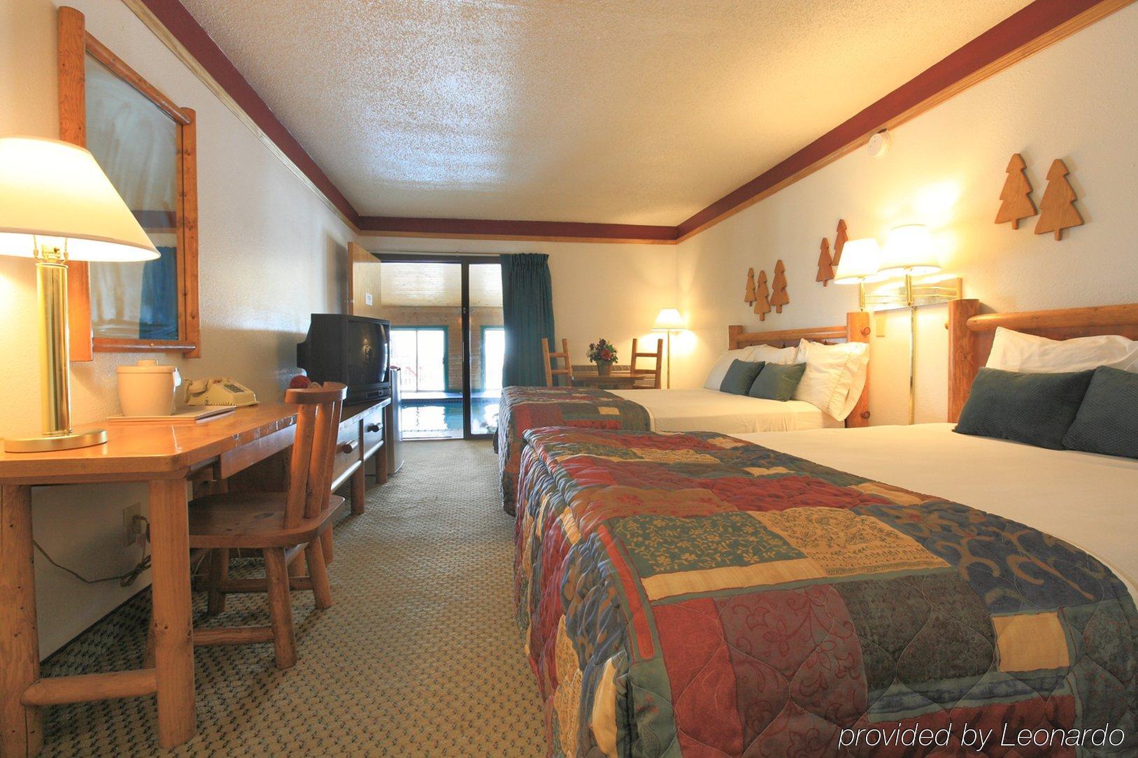 Americas Best Value Inn - Duluth Spirit Mountain Inn Room photo
